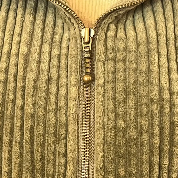 Woolrich Women’s 100% Cotton Olive Green Corduroy Ribbed Zip Up Jacket w/Pockets - Picture 7 of 12